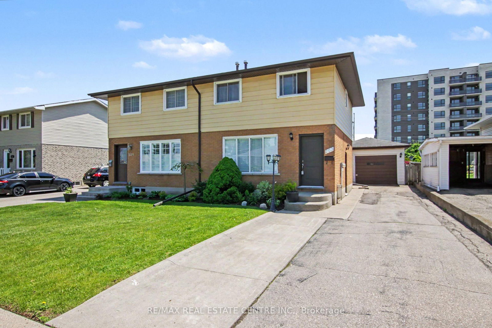 Listing Image 3