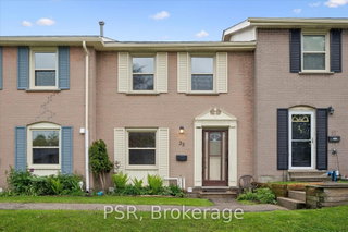 25 Queenston Drive