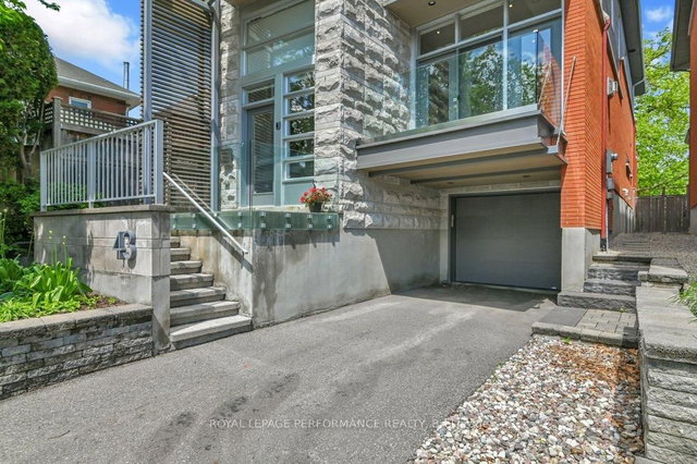 43 Willard Street