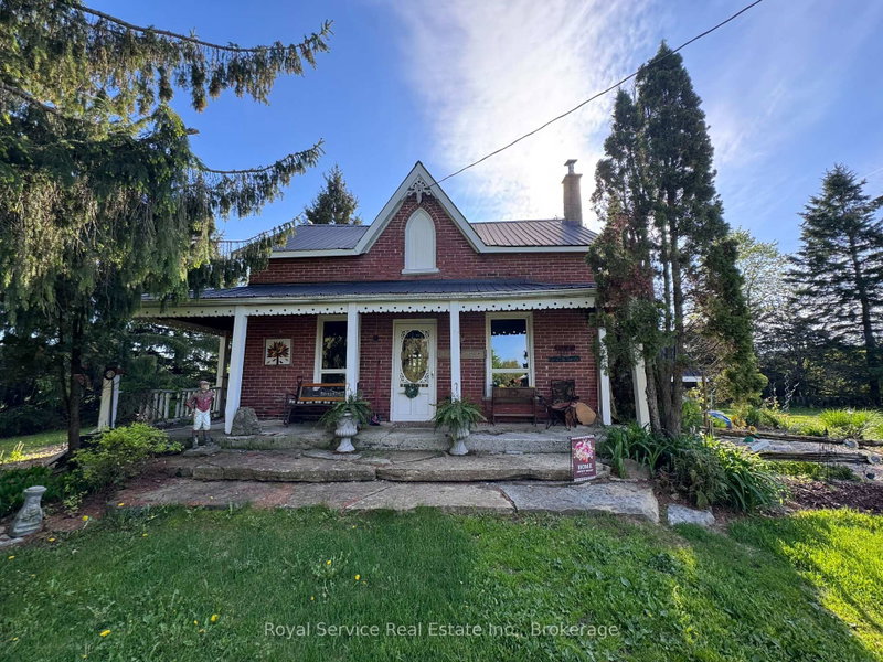 home for lease on 712 12th Line W