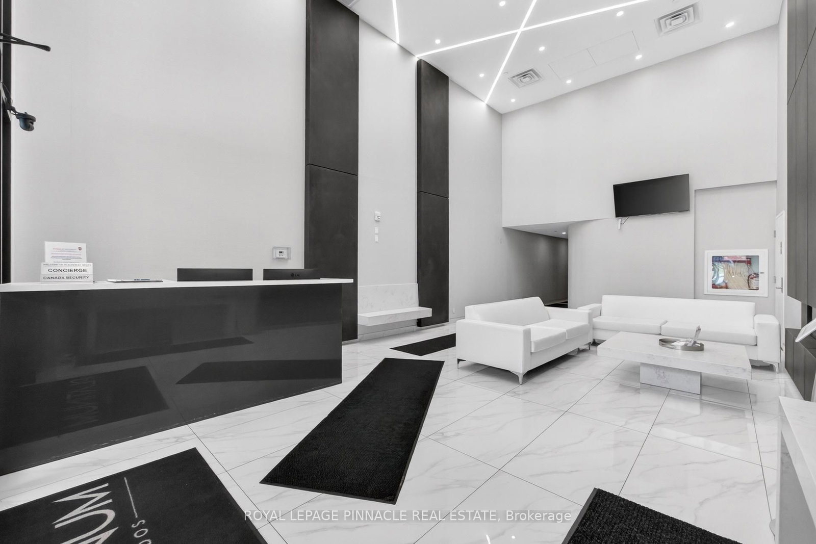 15 Queen Street S, Unit 2303 - Photo 7