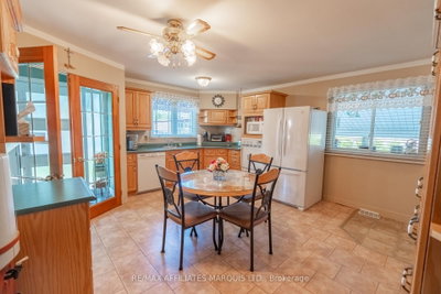 429 Beach Avenue • Cornwall, ON photo 3
