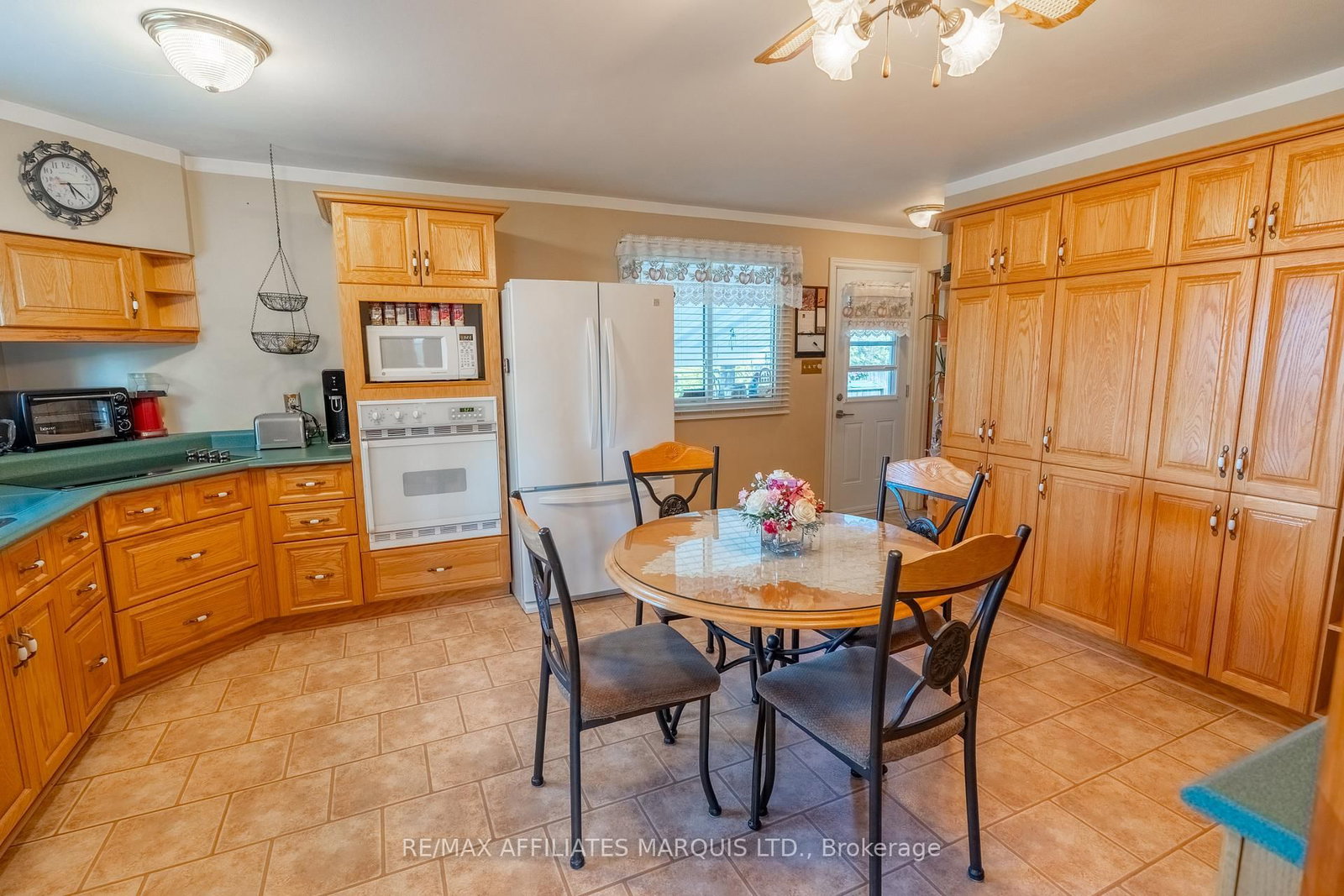 429 Beach Avenue • Cornwall, ON photo 6
