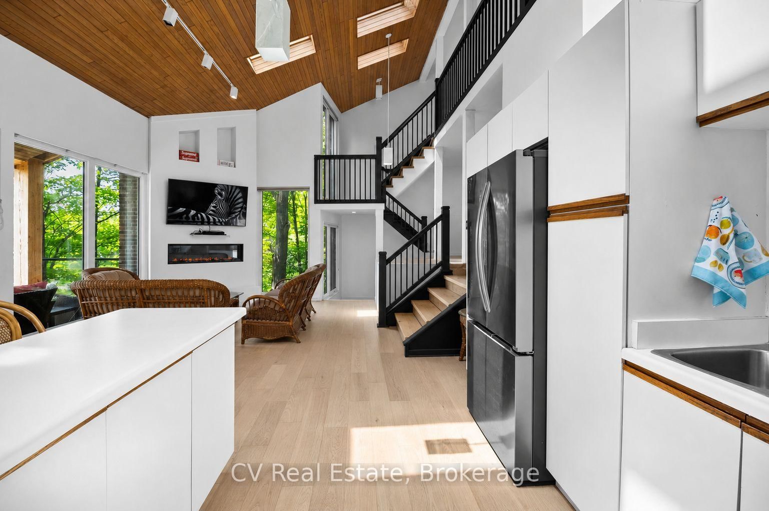 1030 S Sunset Bay Rd • Gravenhurst, ON photo 20