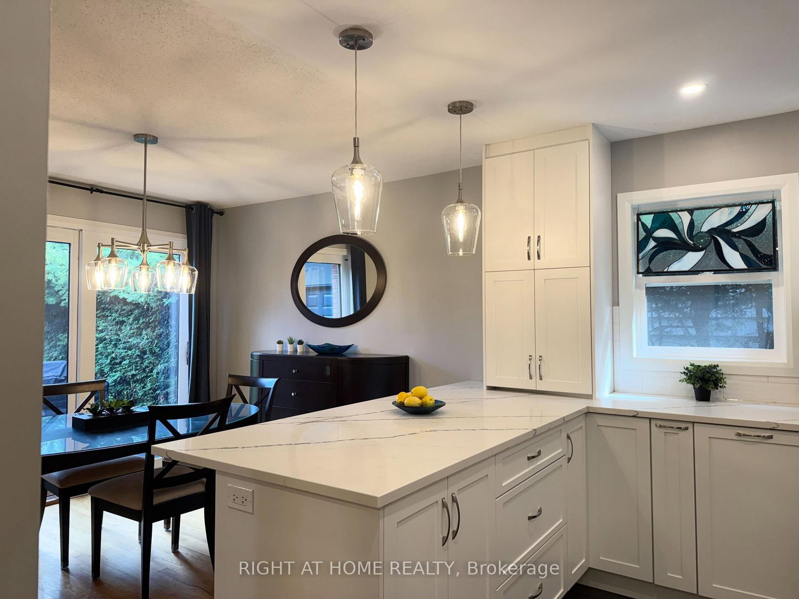 3 Pommel Crescent • Ottawa, ON photo 8