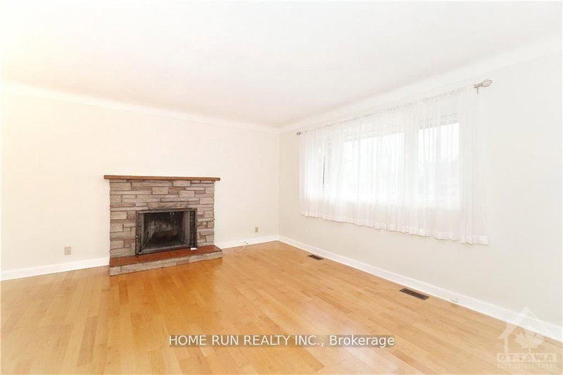 39 EPWORTH Avenue