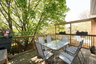 110 Woodborough Road • Guelph, ON photo 7