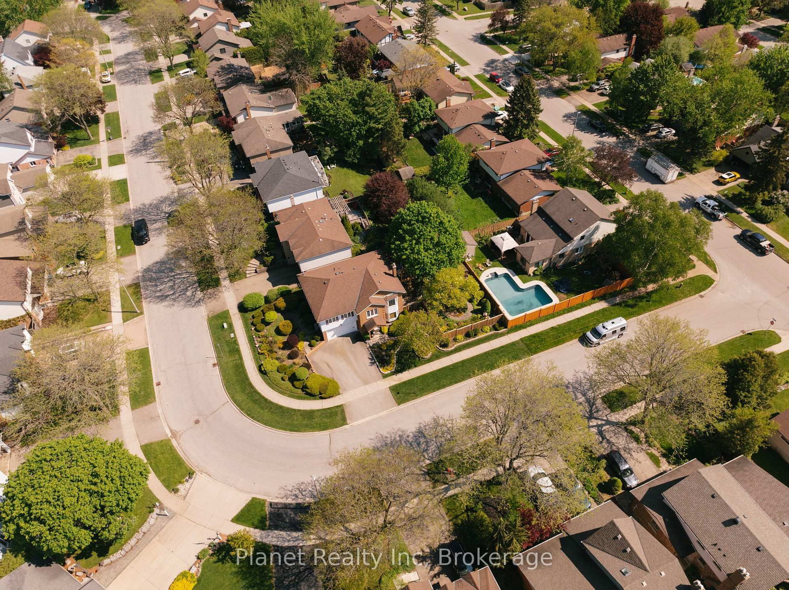 110 Woodborough Road • Guelph, ON photo 8
