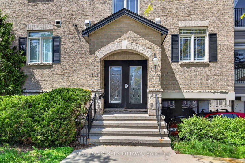 401 - 711 Churchill Avenue