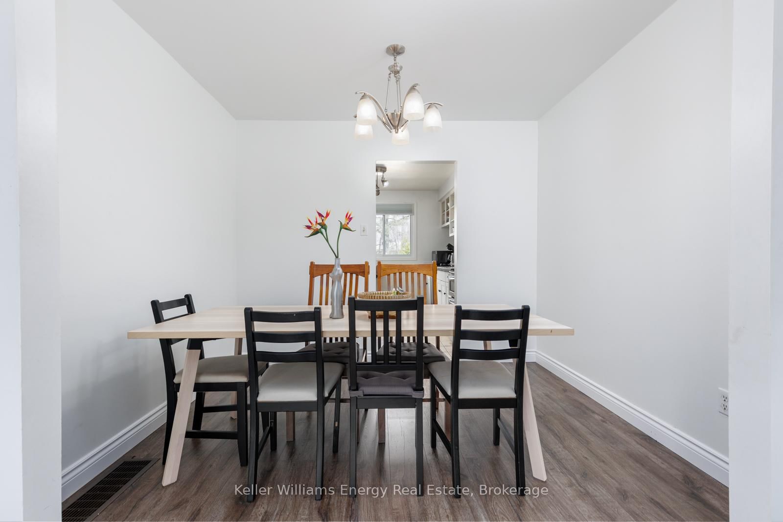 B - 660 Grey Street, Brantford 5