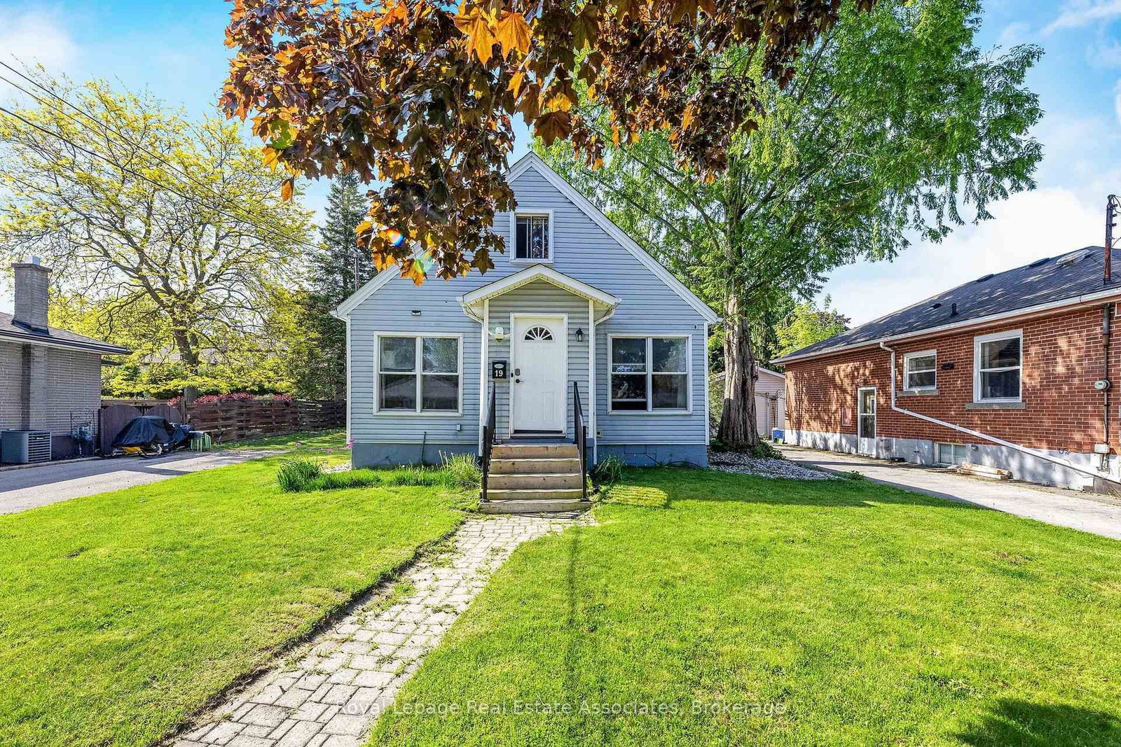 Listing Image 2