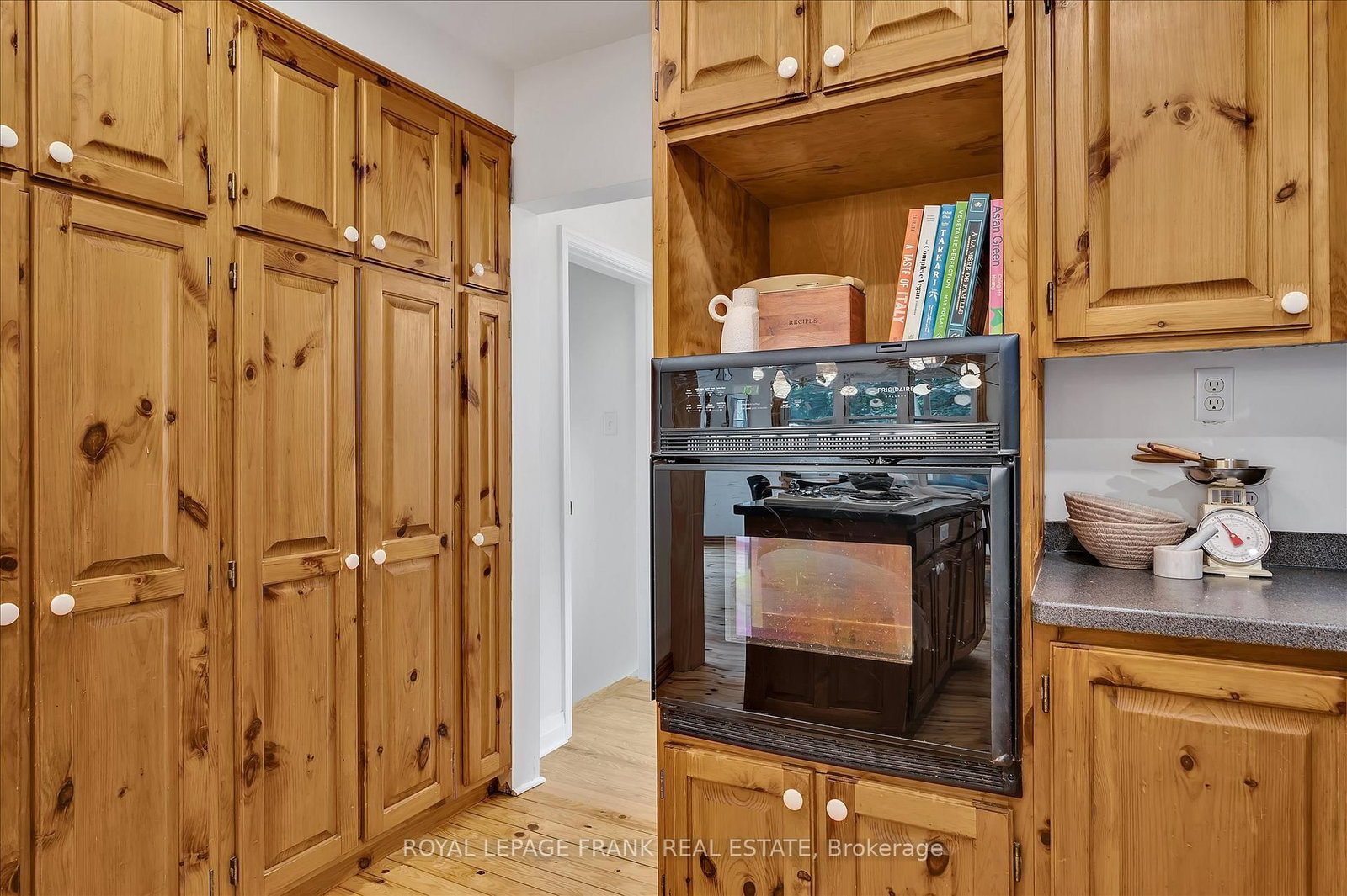 470 Albertus Avenue • Peterborough, ON photo 26