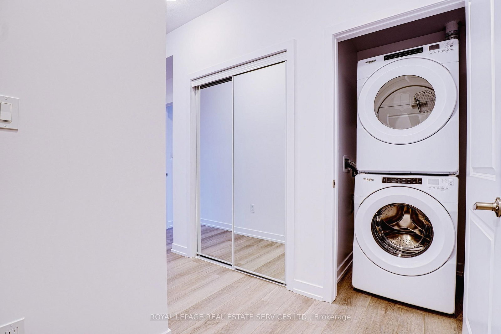 460 Dundas Street E, Unit 1102 - Photo 25