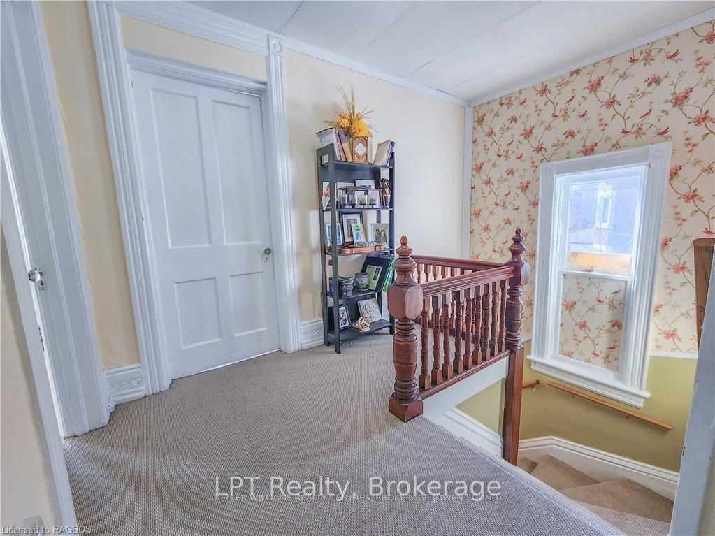 900 2nd Avenue W • Owen Sound, ON photo 12