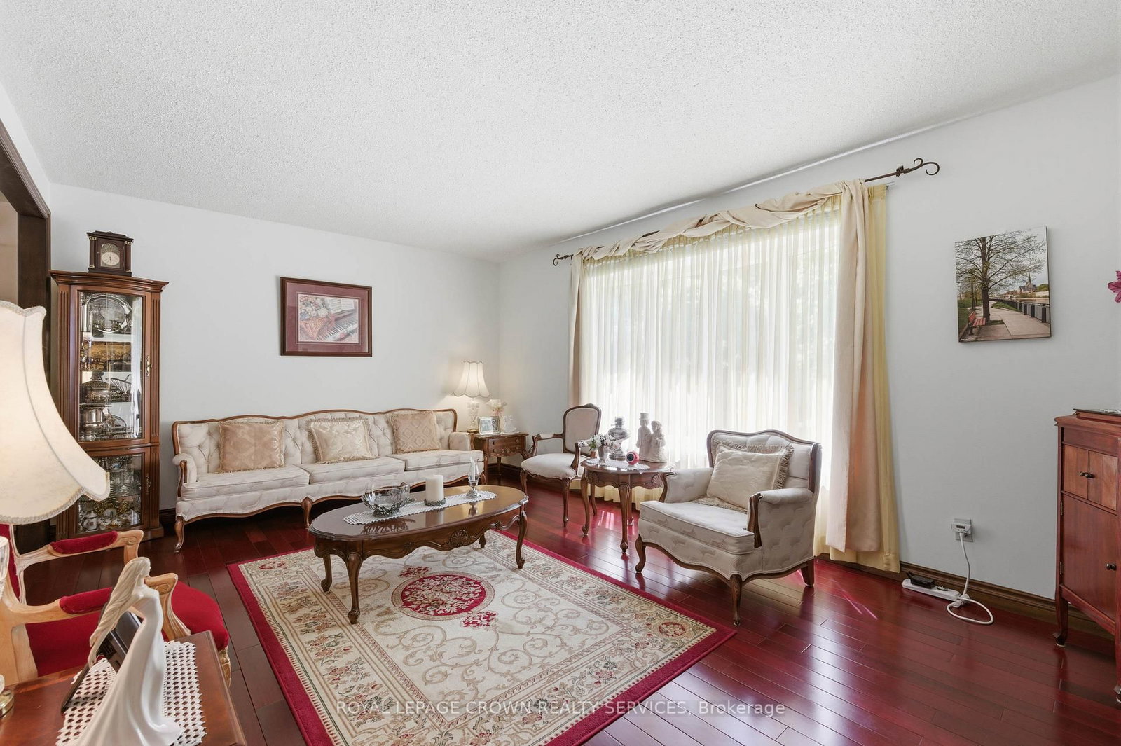 Listing Image 7