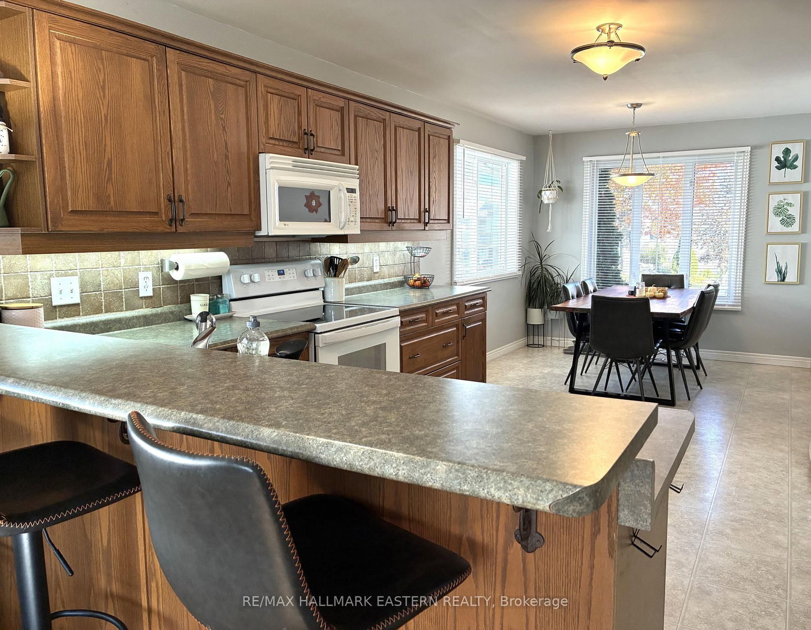 52 Birch Crescent • Kawartha Lakes, ON photo 16