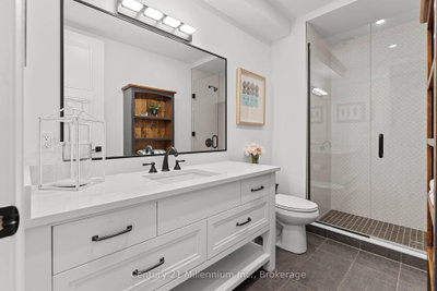549 Punkinseed Lane • Georgian Bluffs, ON photo 8
