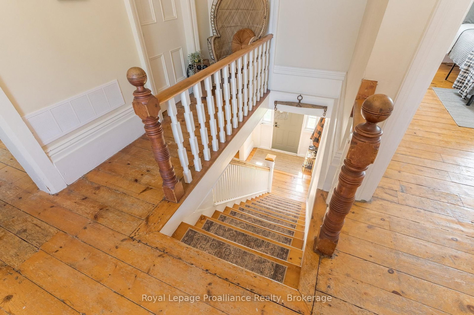 1113 Heritage Line • Otonabee-South Monaghan, ON photo 25