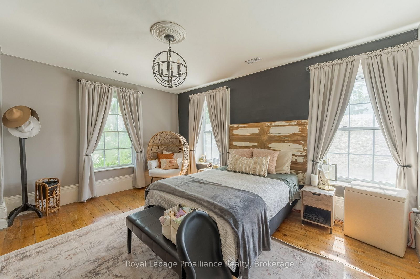 1113 Heritage Line • Otonabee-South Monaghan, ON photo 27