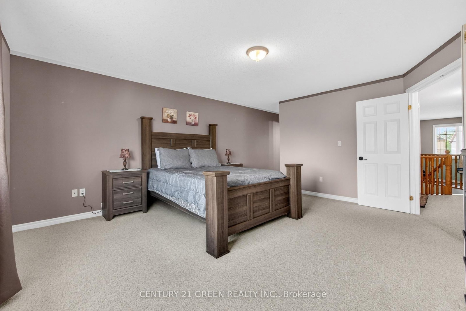 21 Hawkswood Drive - Photo 32
