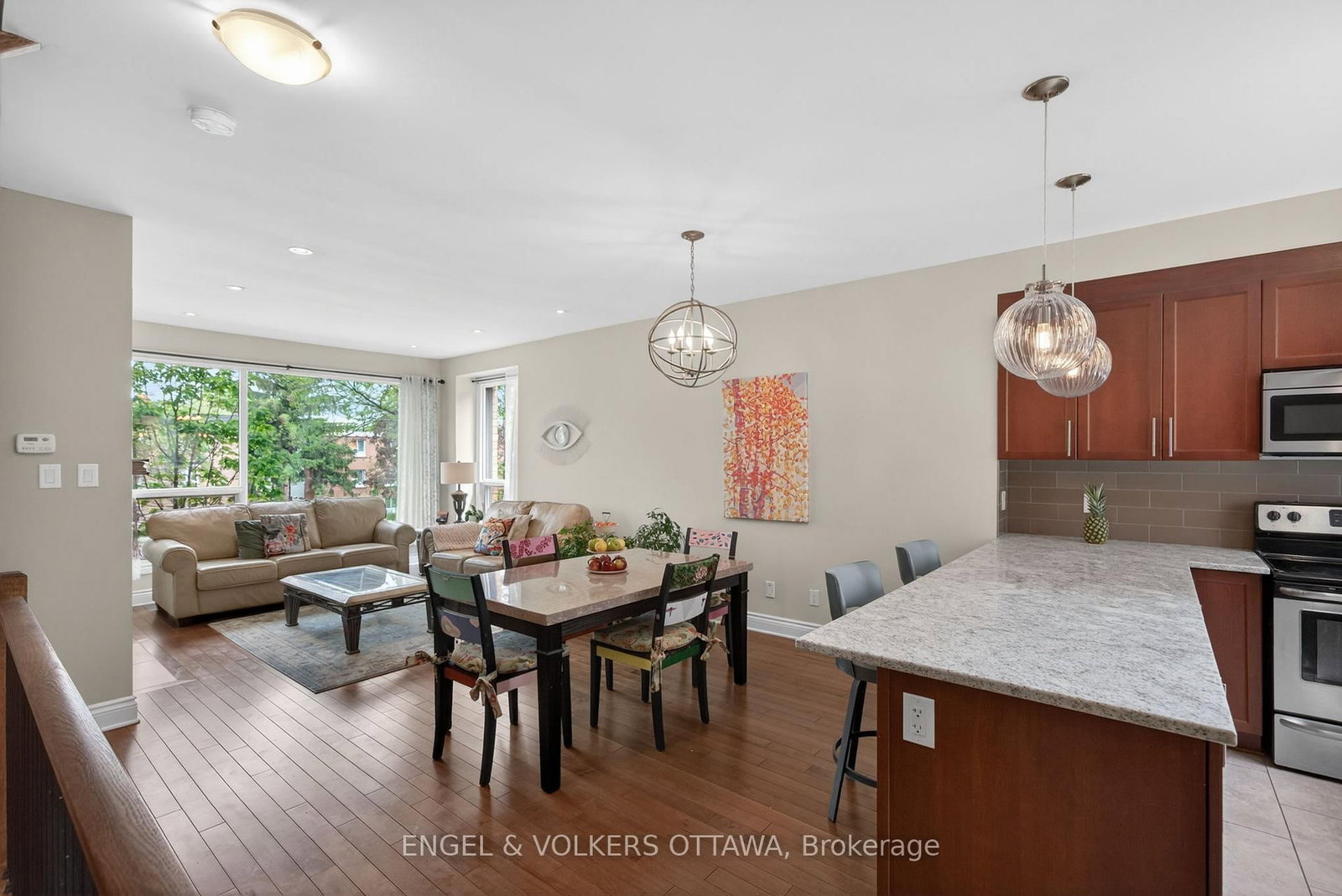 1896 Carling Avenue • Ottawa, ON photo 11