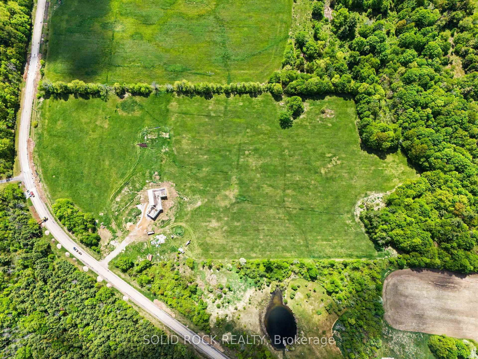 52 Rockfield Road • Leeds and the Thousand Islands, ON photo 2