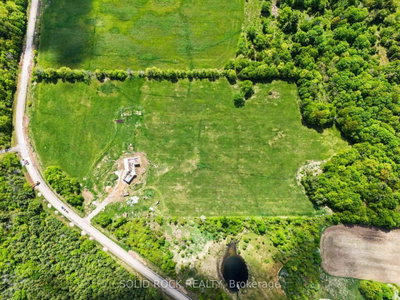52 Rockfield Road • Leeds and the Thousand Islands, ON photo 2