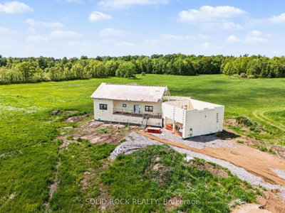 52 Rockfield Road • Leeds and the Thousand Islands, ON photo 3