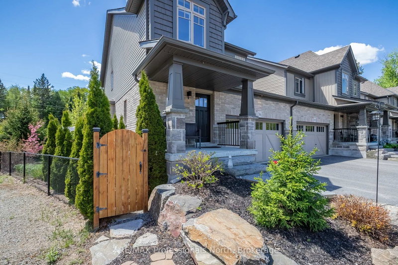36 Spalding Crescent