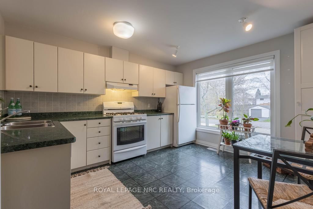 1 Lakeside Drive • #13 • St. Catharines, ON photo 17