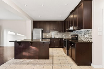 12 Clough Crescent • Guelph, ON photo 6