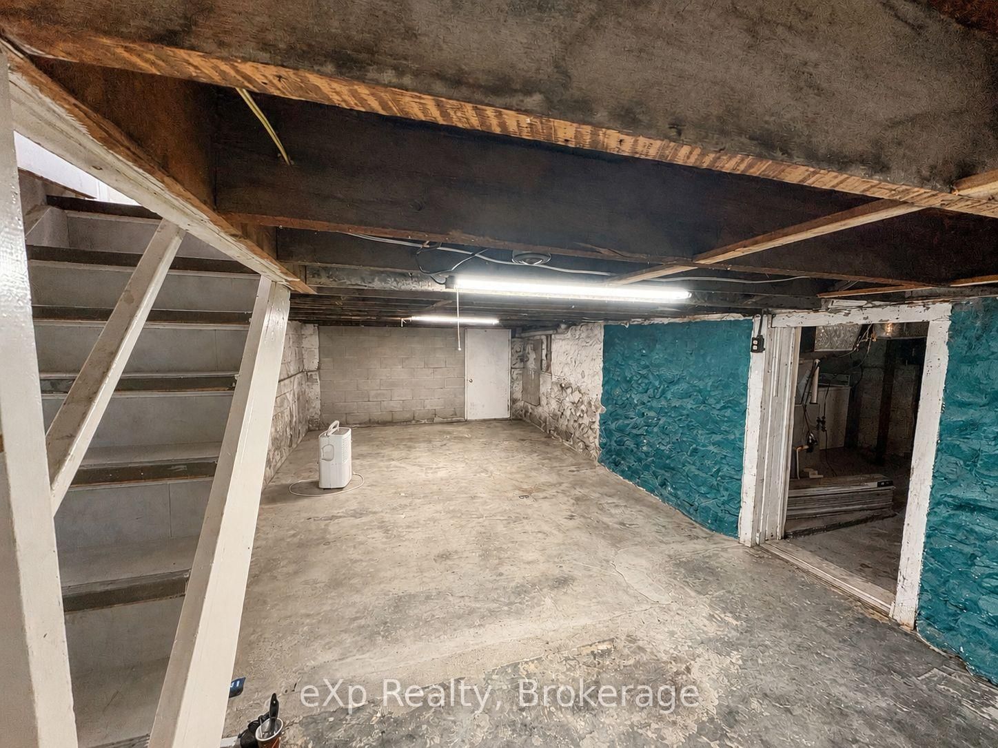 595 9th Street • Hanover, ON photo 14