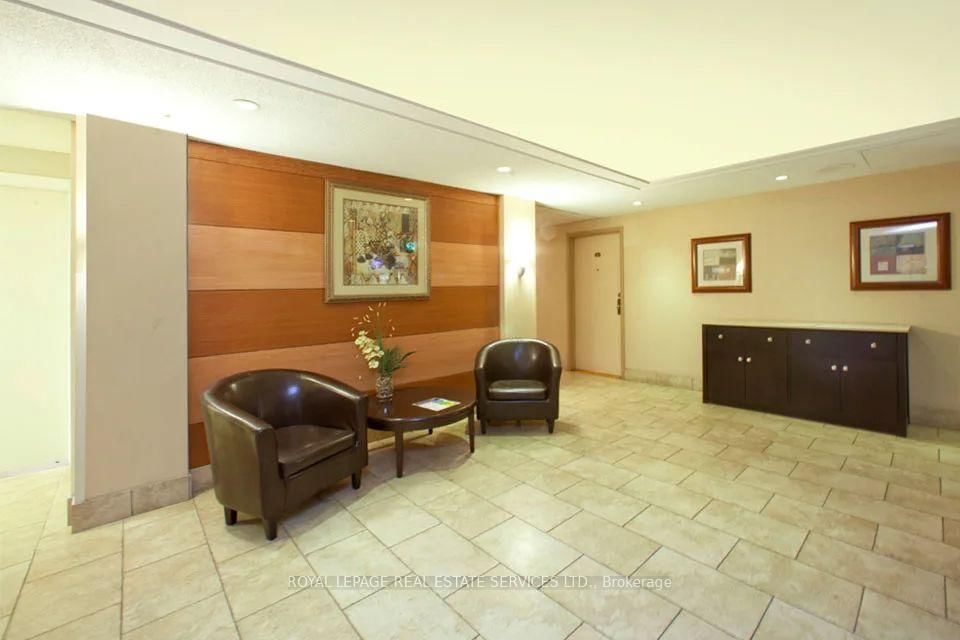 1 Cedarwoods Crescent, Unit 1411 - Photo 3