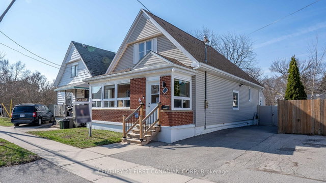 706 Nelson Street
