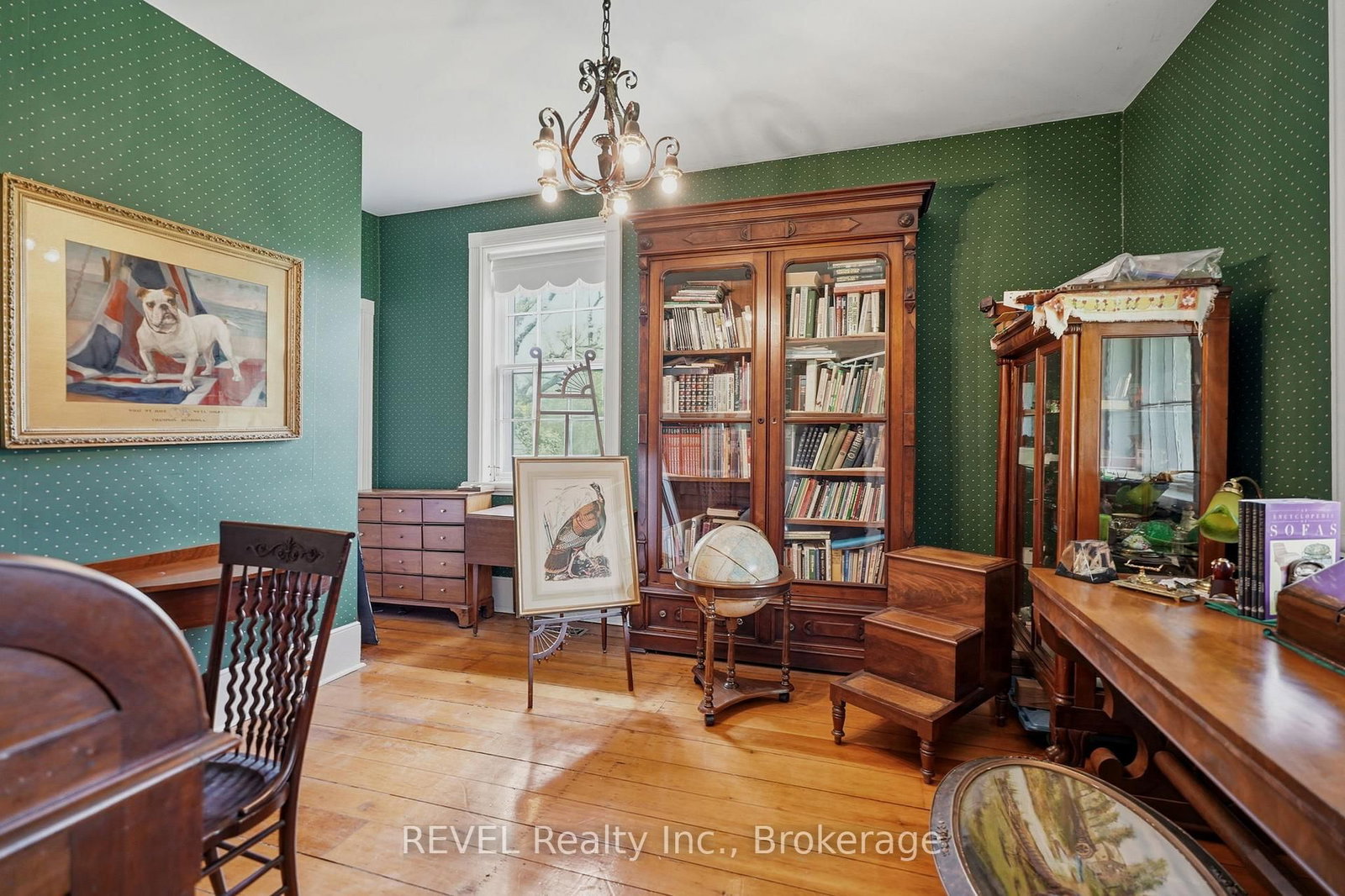 2376 Centre Street • Thorold, ON photo 10