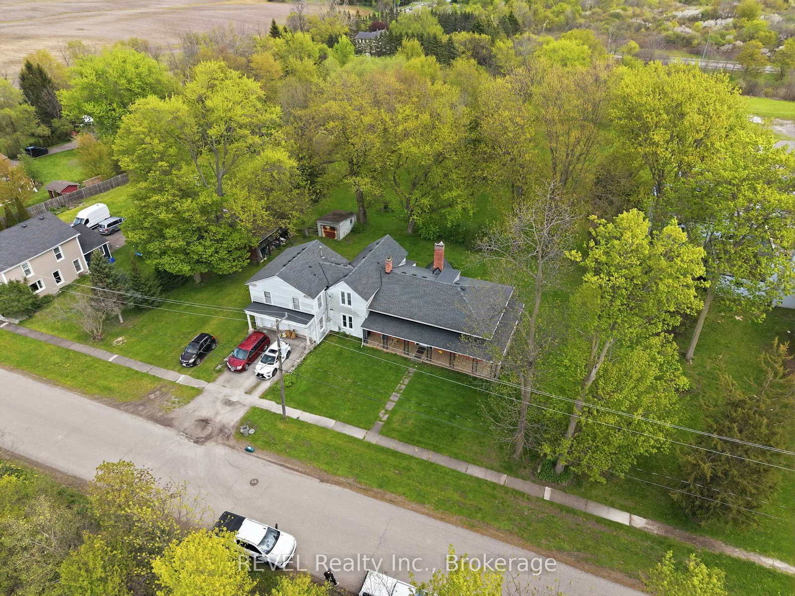 2376 Centre Street • Thorold, ON photo 23