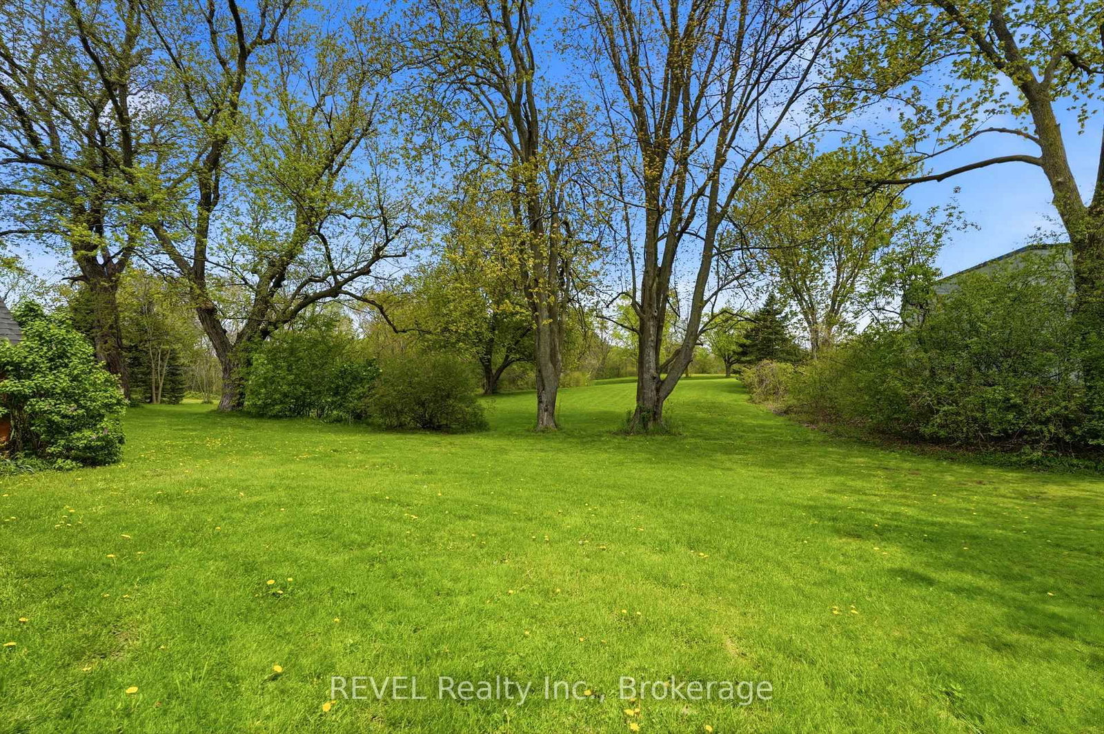 2376 Centre Street • Thorold, ON photo 26