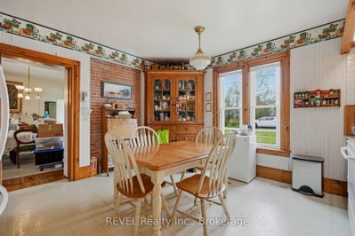 2376 Centre Street • Thorold, ON photo 8