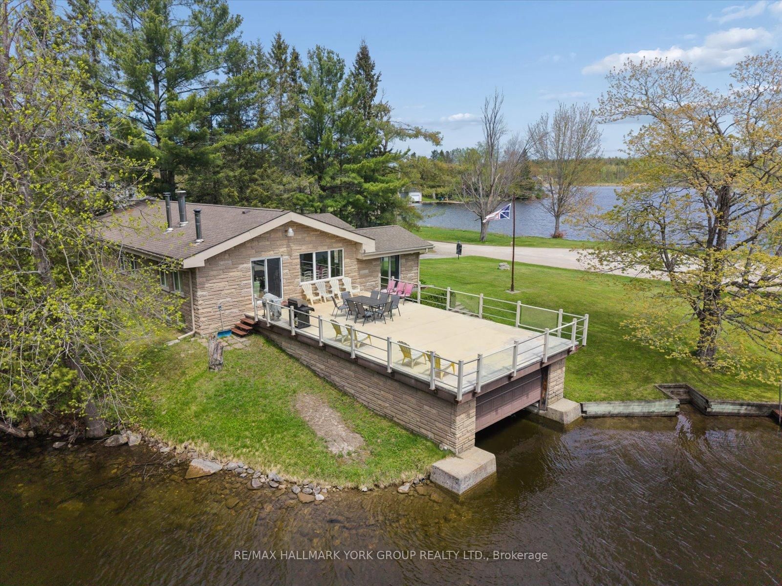 102 Albert Street • Kawartha Lakes, ON photo 2