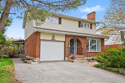 1 Laura Crescent