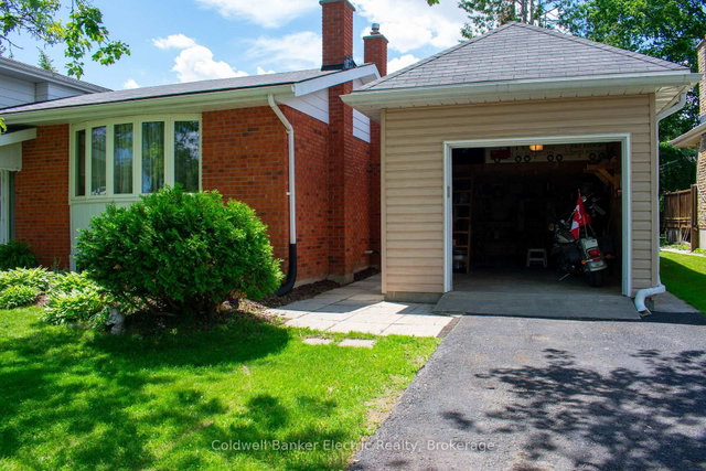 1341 Heather Lane