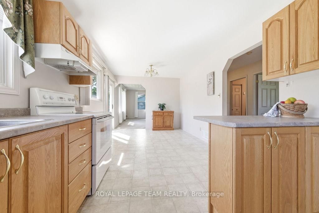 111 Campbell Drive • Arnprior, ON photo 11