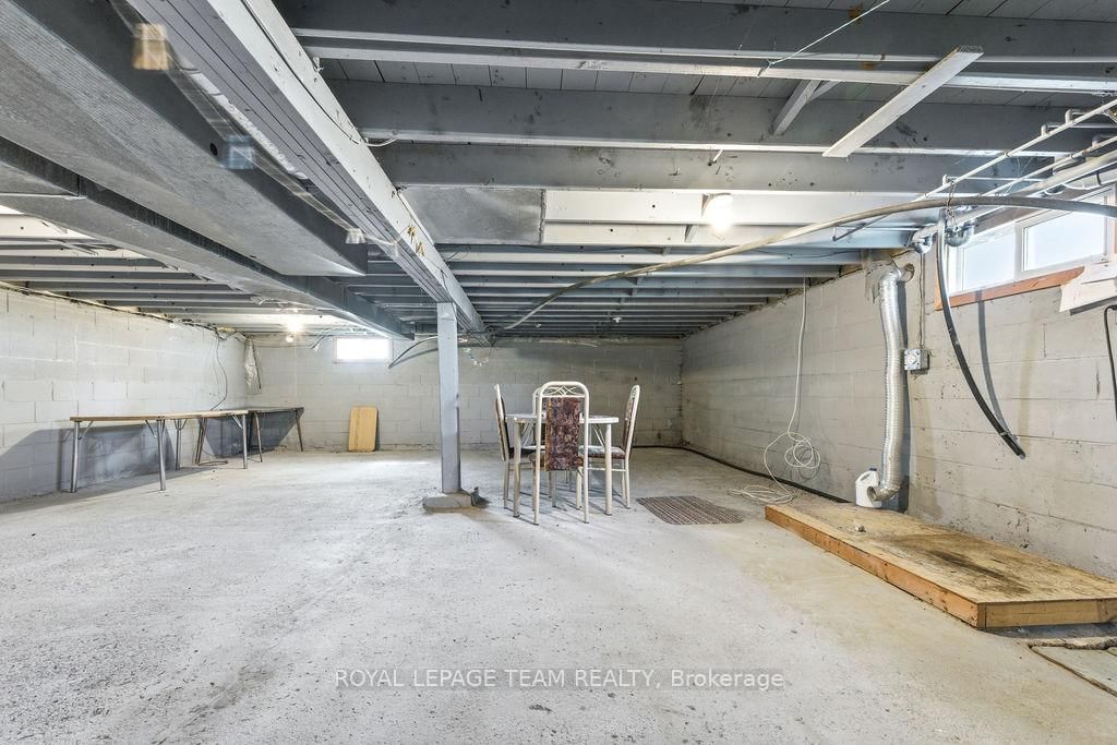 111 Campbell Drive • Arnprior, ON photo 24