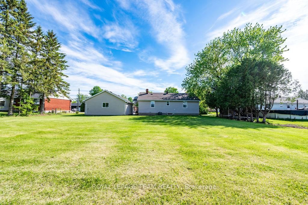 111 Campbell Drive • Arnprior, ON photo 30
