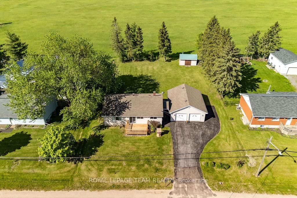 111 Campbell Drive • Arnprior, ON photo 32