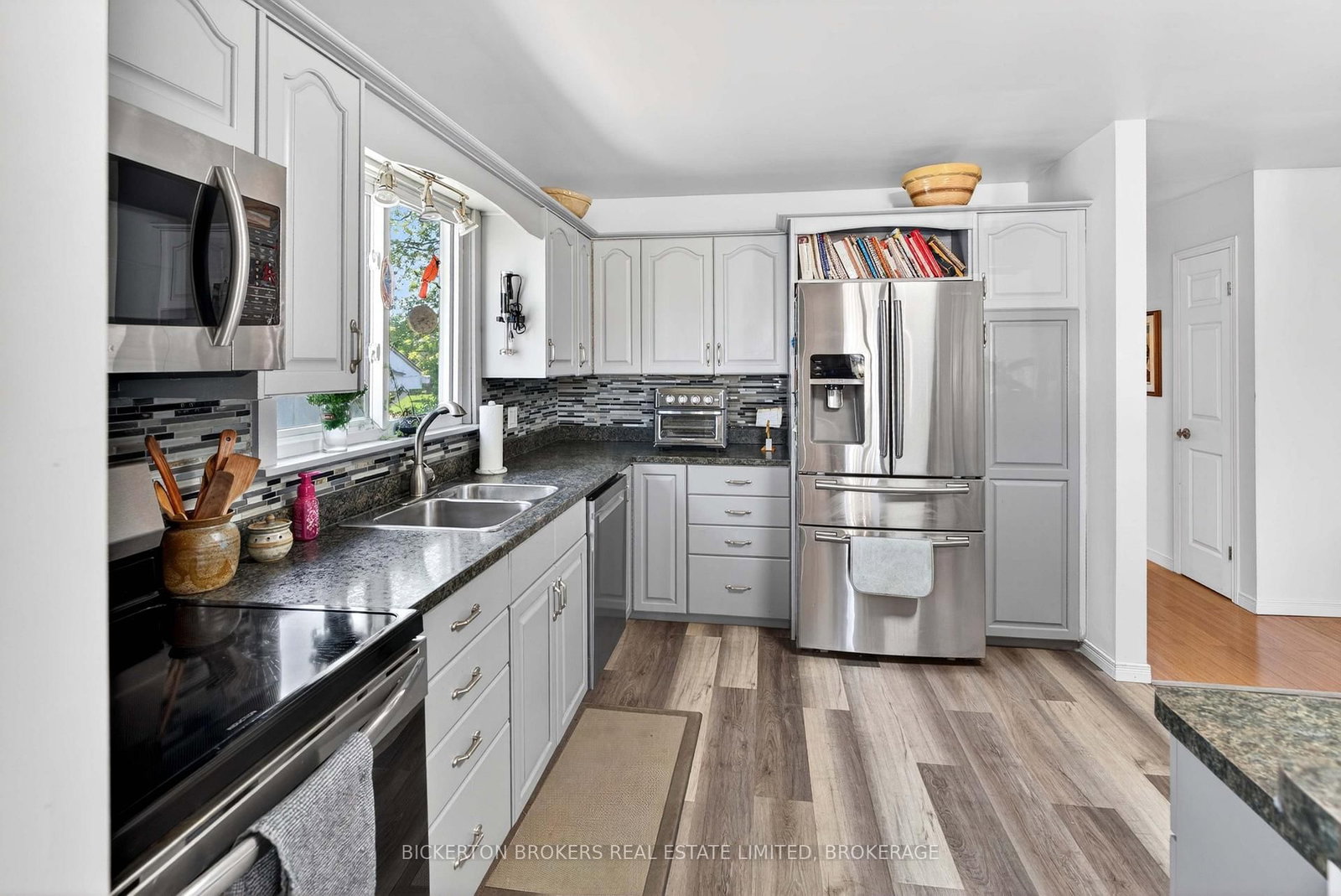 525 Pine Street E • Gananoque, ON photo 18
