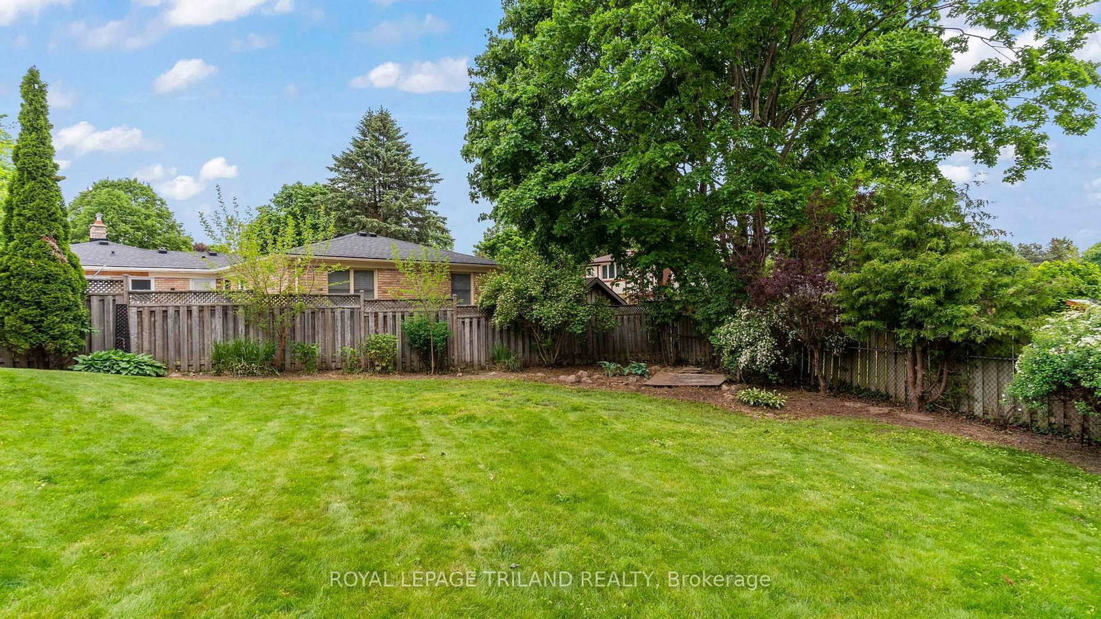 4 CONIFER Crescent - Photo 36