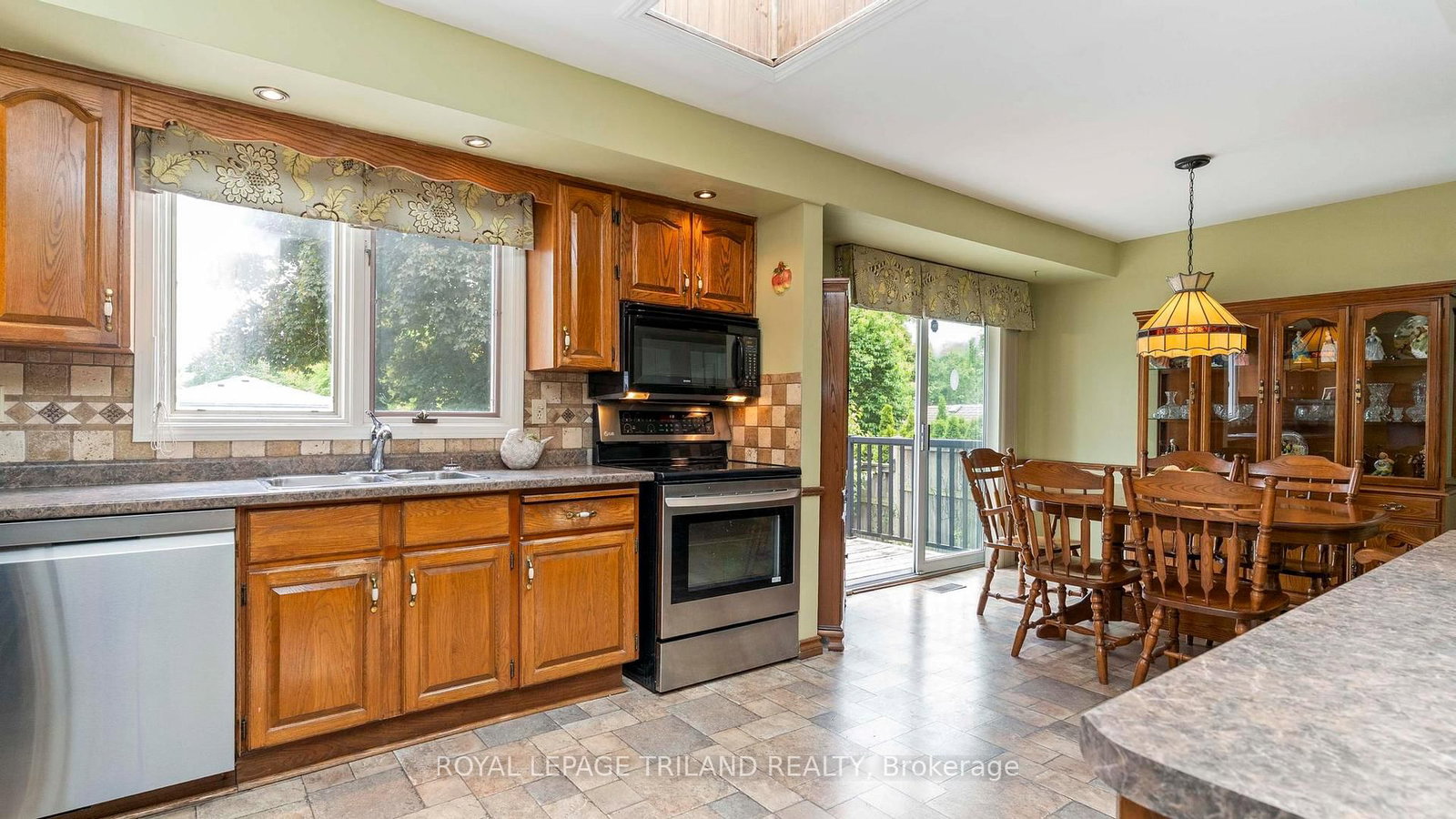 4 CONIFER Crescent - Photo 9