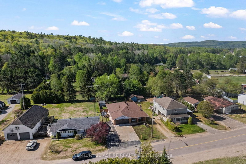 3721 Old Barry's Bay Road