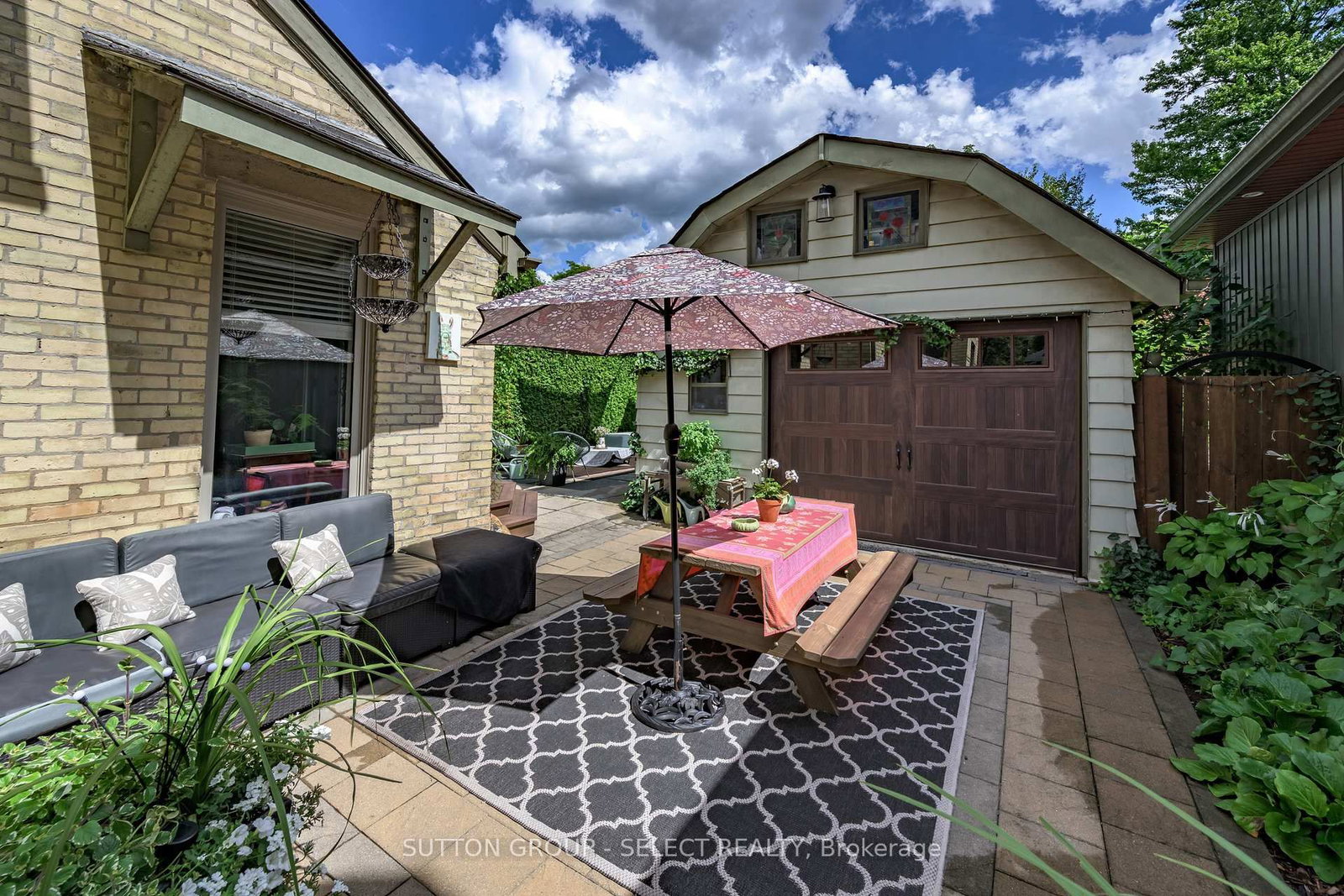 Listing Image 7